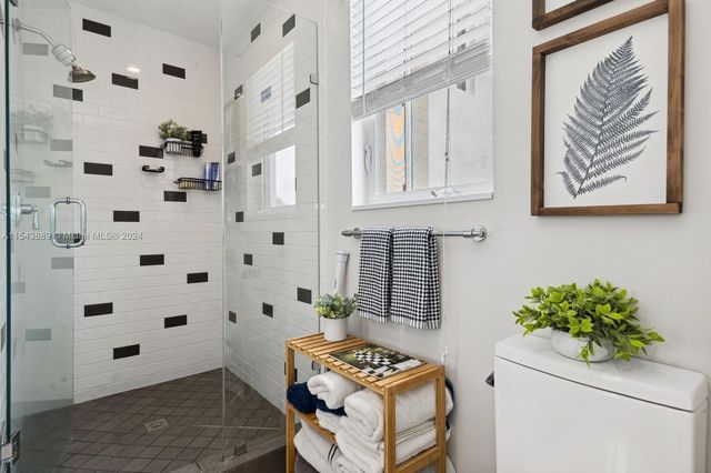 111 SE 2nd Street 201, Delray Beach, FL 33444