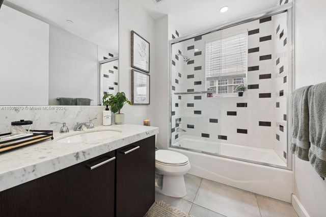 111 SE 2nd Street 201, Delray Beach, FL 33444