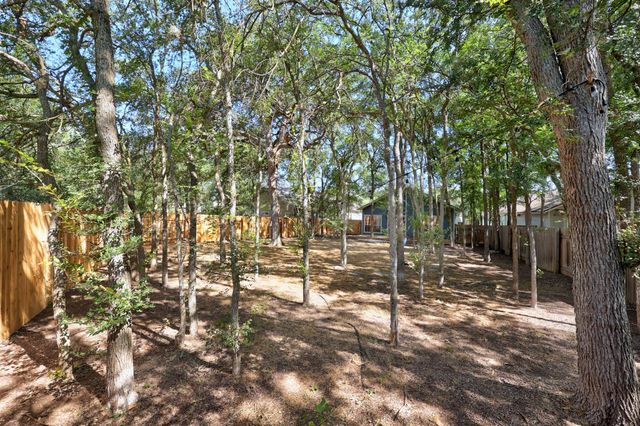 2013 Amur DR, Austin, TX 78745