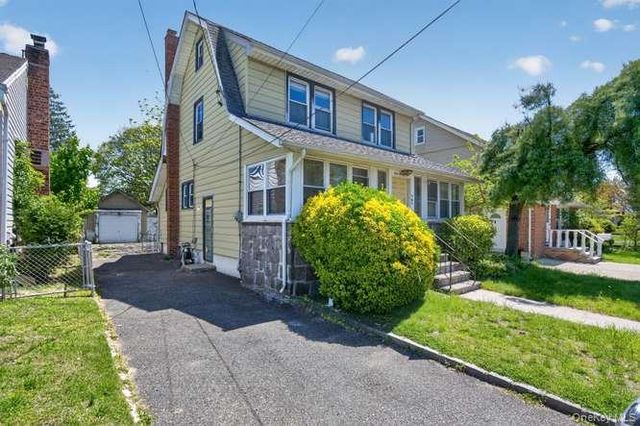 191 Rockaway Parkway, Valley Stream, NY 11580