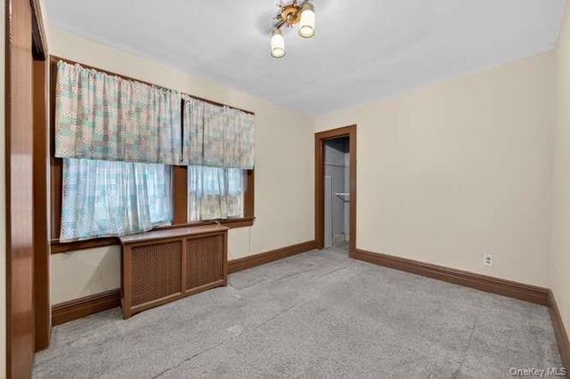 191 Rockaway Parkway, Valley Stream, NY 11580