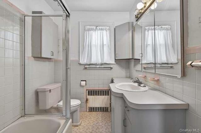 191 Rockaway Parkway, Valley Stream, NY 11580