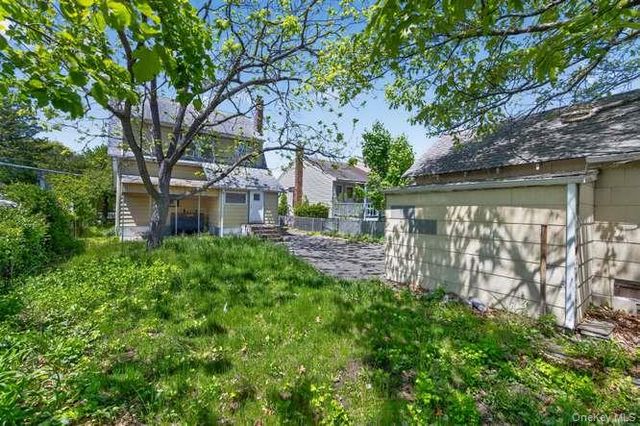 191 Rockaway Parkway, Valley Stream, NY 11580