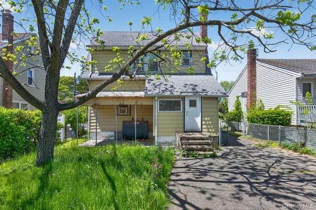 191 Rockaway Parkway, Valley Stream, NY 11580