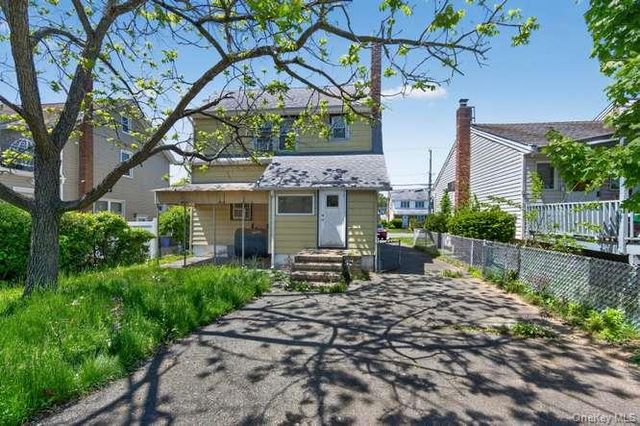 191 Rockaway Parkway, Valley Stream, NY 11580