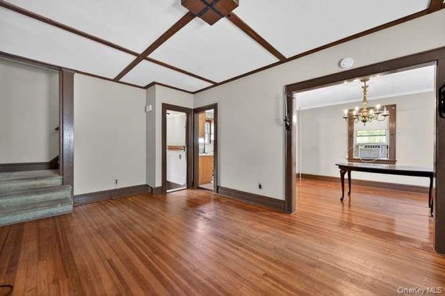 191 Rockaway Parkway, Valley Stream, NY 11580