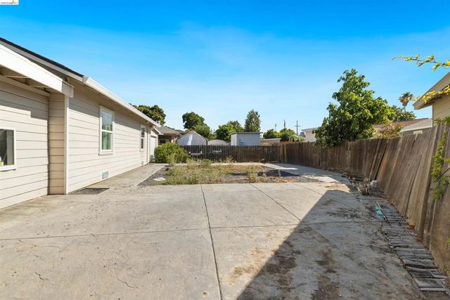 1126 Medanos St, Antioch, CA 94509