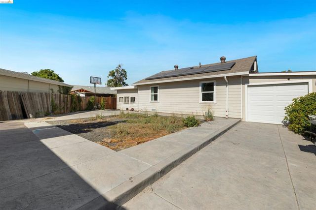 1126 Medanos St, Antioch, CA 94509