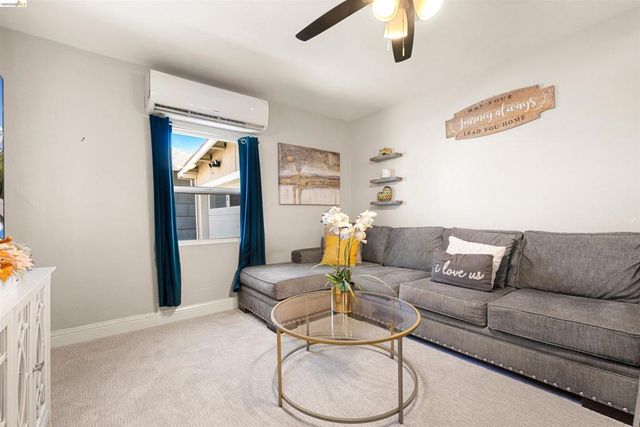 1126 Medanos St, Antioch, CA 94509