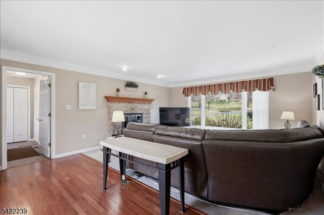 7 Winchester Ave, Mount Olive Twp., NJ 07828