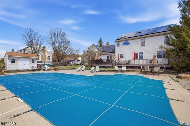 7 Winchester Ave, Mount Olive Twp., NJ 07828