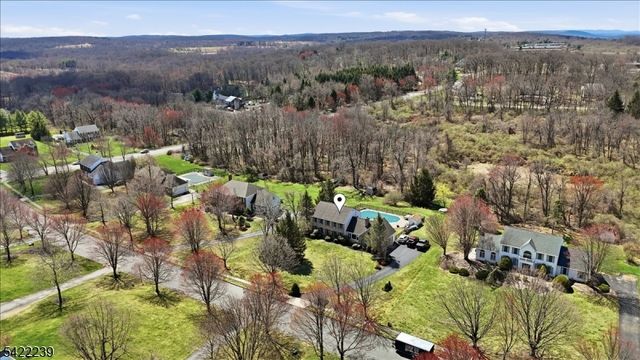7 Winchester Ave, Mount Olive Twp., NJ 07828