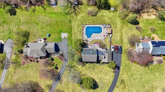 7 Winchester Ave, Mount Olive Twp., NJ 07828