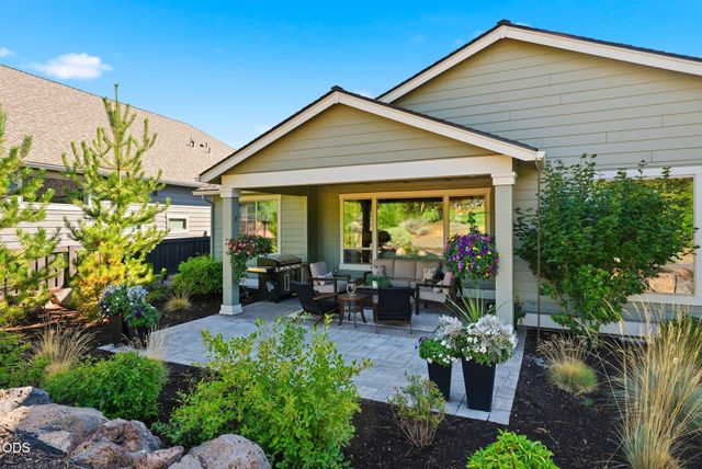 3051 NW Hidden Ridge Drive, Bend, OR 97703