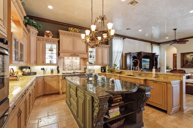 3870 NE 31st Avenue, Lighthouse Point, FL 33064