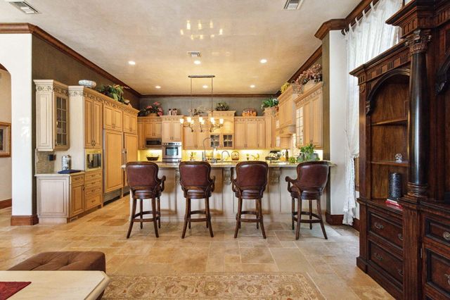 3870 NE 31st Avenue, Lighthouse Point, FL 33064