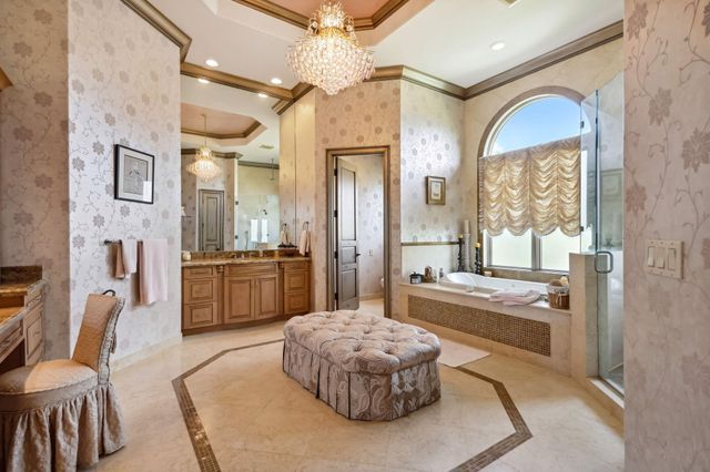 3870 NE 31st Avenue, Lighthouse Point, FL 33064