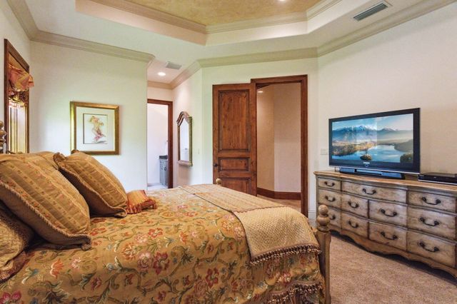 3870 NE 31st Avenue, Lighthouse Point, FL 33064