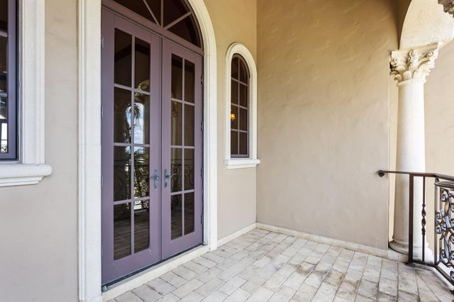 3870 NE 31st Avenue, Lighthouse Point, FL 33064