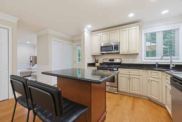 109 Bear Hill Rd, Cumberland, RI 02864