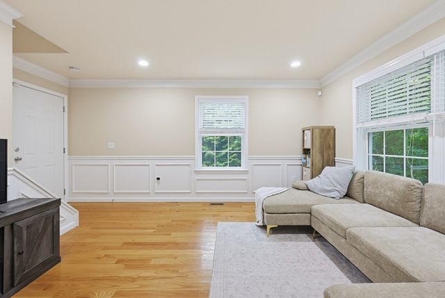 109 Bear Hill Rd, Cumberland, RI 02864
