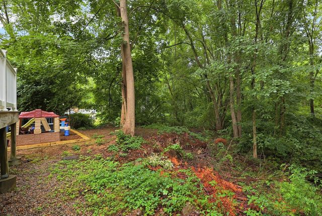 109 Bear Hill Rd, Cumberland, RI 02864