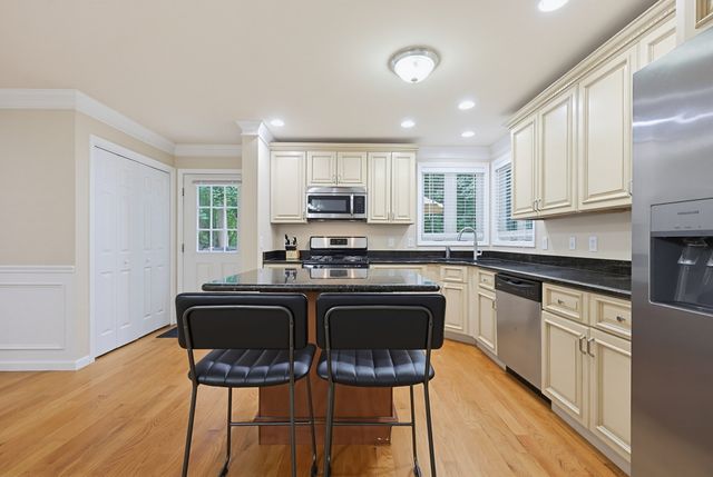 109 Bear Hill Rd, Cumberland, RI 02864