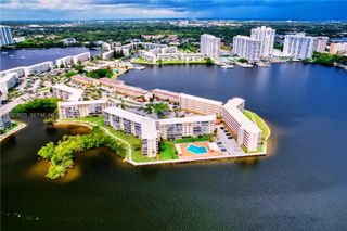 2980 Point East Dr D310, Aventura, FL 33160