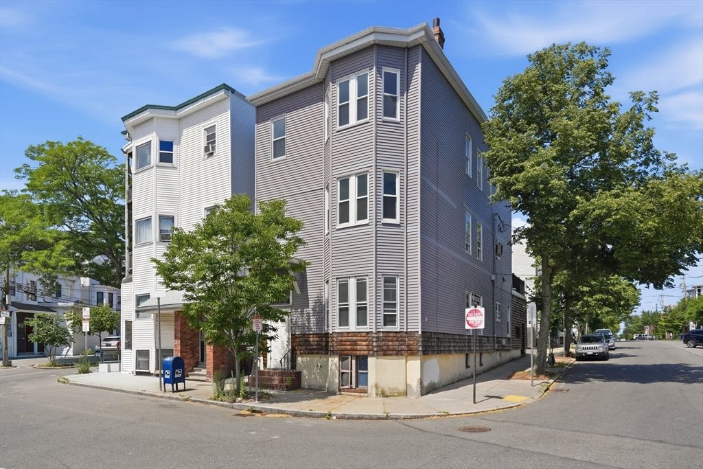 487-489 Sumner Street 1, Boston, MA 02128