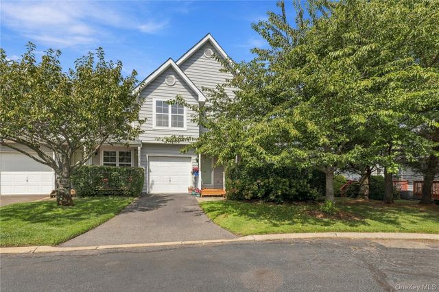 77 Sunburst Terrace, Central Islip, NY 11722