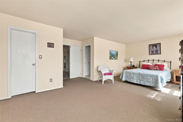 77 Sunburst Terrace, Central Islip, NY 11722