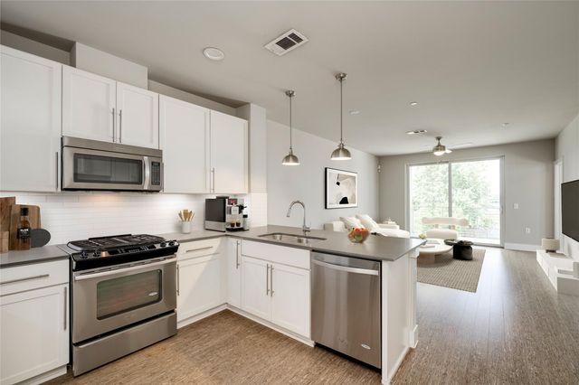 2724 Treble LN 324, Austin, TX 78704