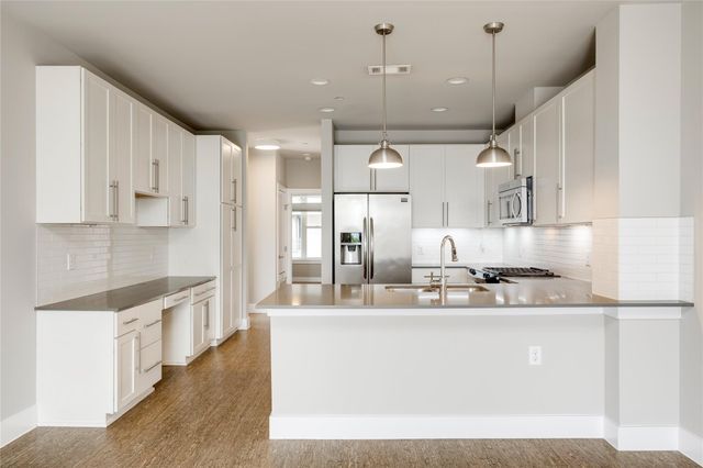 2724 Treble LN 324, Austin, TX 78704