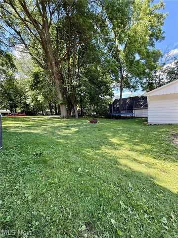 211 Morrison Avenue, Cuyahoga Falls, OH 44221
