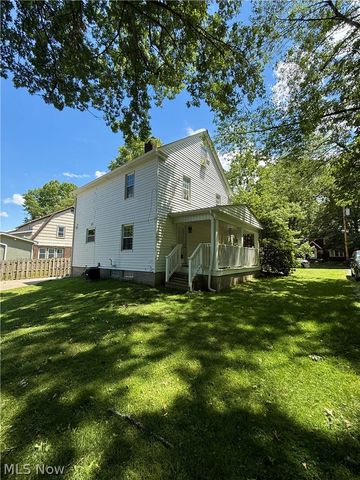 211 Morrison Avenue, Cuyahoga Falls, OH 44221