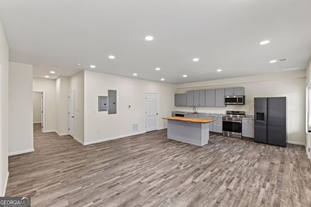 160 Janney Circle, Mcdonough, GA 30253