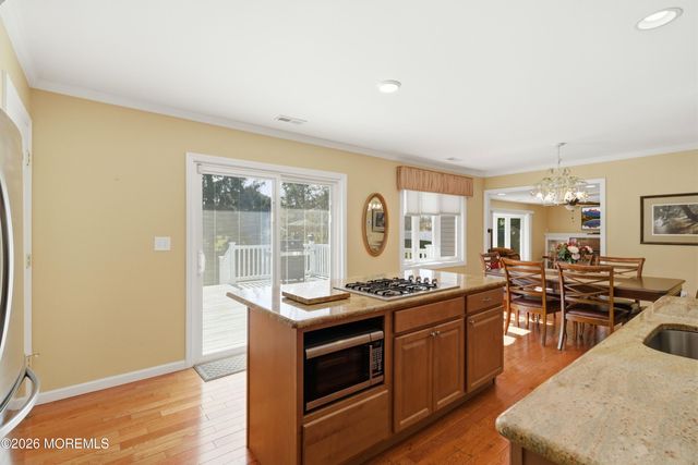 867 Derry Drive, Toms River, NJ 08753