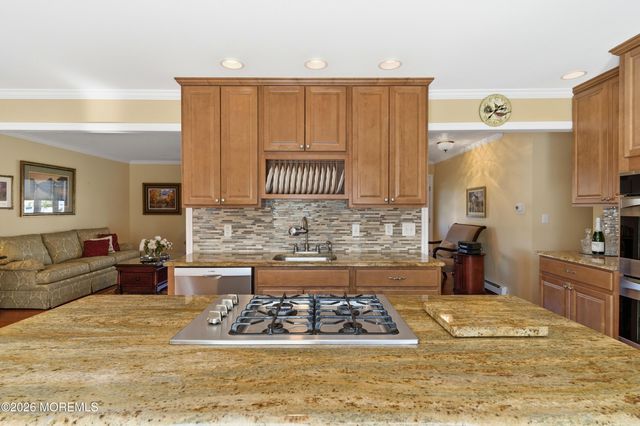 867 Derry Drive, Toms River, NJ 08753