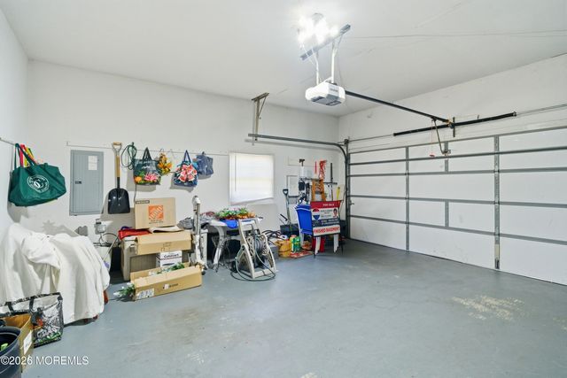 867 Derry Drive, Toms River, NJ 08753