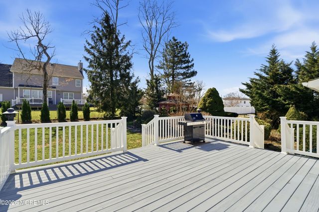 867 Derry Drive, Toms River, NJ 08753