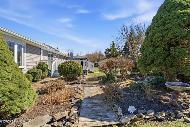 867 Derry Drive, Toms River, NJ 08753