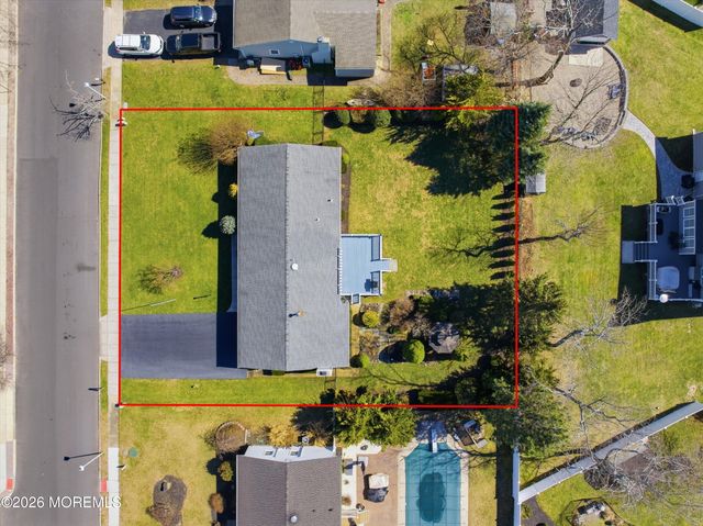 867 Derry Drive, Toms River, NJ 08753