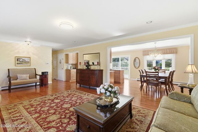 867 Derry Drive, Toms River, NJ 08753