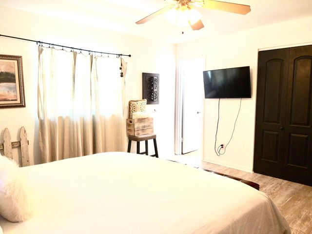 186 23rd Avenue, Vero Beach, FL 32962