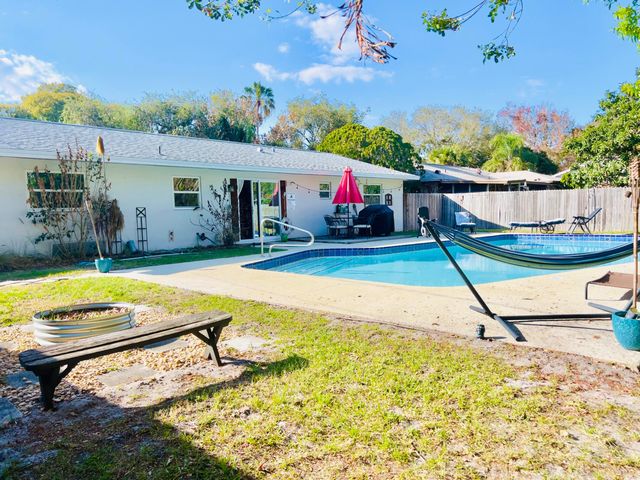 186 23rd Avenue, Vero Beach, FL 32962