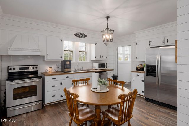1162 Muddy Creek Road, Blountville, TN 37617