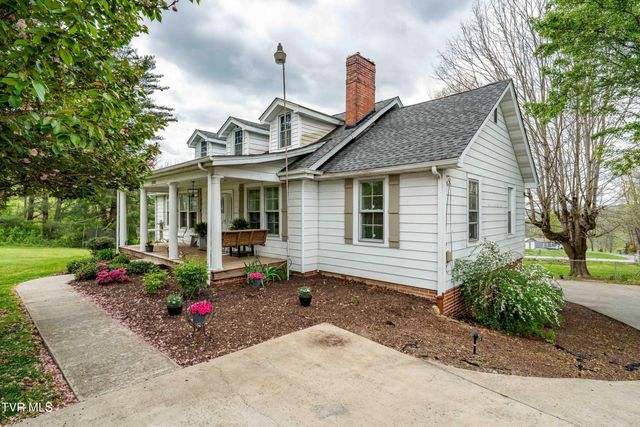 1162 Muddy Creek Road, Blountville, TN 37617