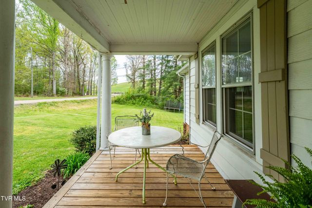 1162 Muddy Creek Road, Blountville, TN 37617