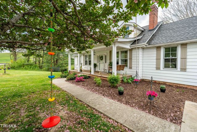 1162 Muddy Creek Road, Blountville, TN 37617