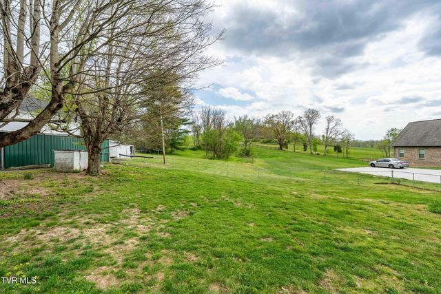 1162 Muddy Creek Road, Blountville, TN 37617